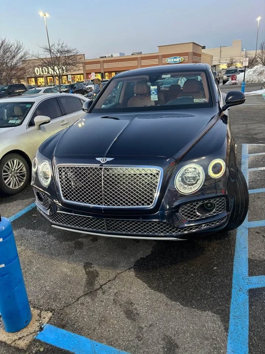 2018 Bentley Bentayga - Image 4 of 14