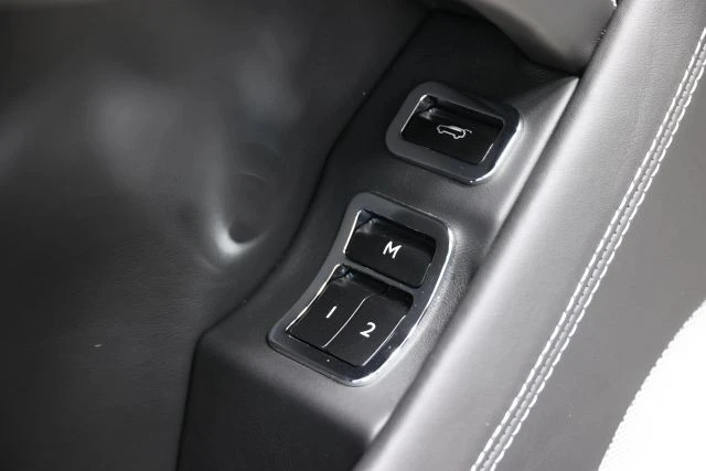 2018 Bentley Bentayga - Image 14 of 31