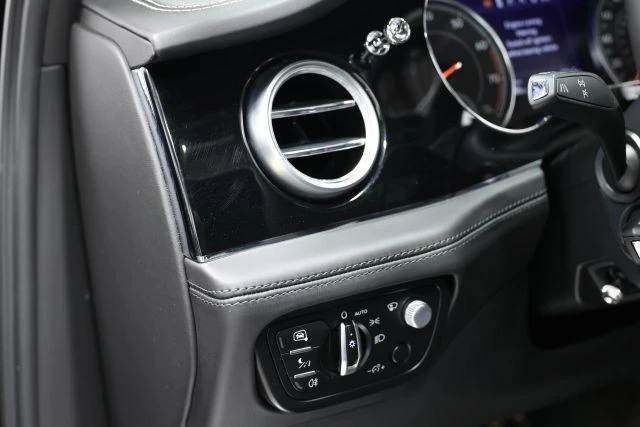 2018 Bentley Bentayga - Image 23 of 31
