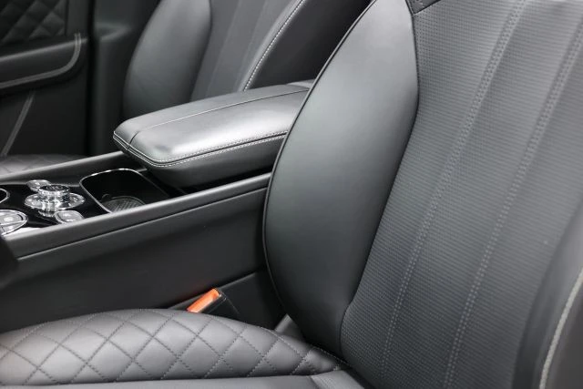 2018 Bentley Bentayga - Image 20 of 31