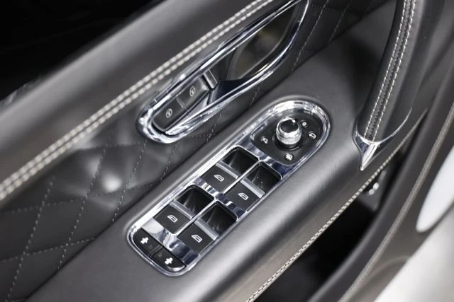 2018 Bentley Bentayga - Image 13 of 31