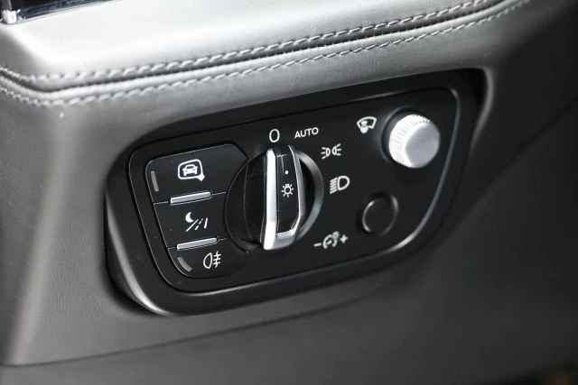 2018 Bentley Bentayga - Image 25 of 31