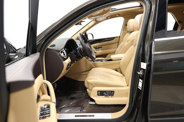 2018 Bentley Bentayga - Image 14 of 31