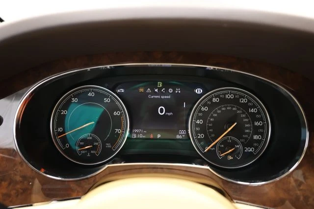 2018 Bentley Bentayga - Image 27 of 31