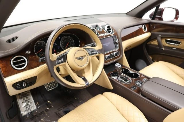 2018 Bentley Bentayga - Image 2 of 31