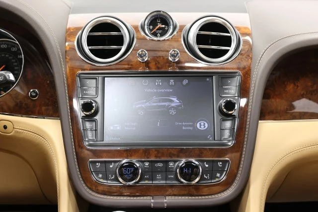 2018 Bentley Bentayga - Image 29 of 31