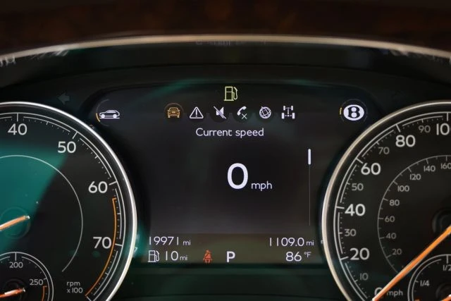 2018 Bentley Bentayga - Image 28 of 31