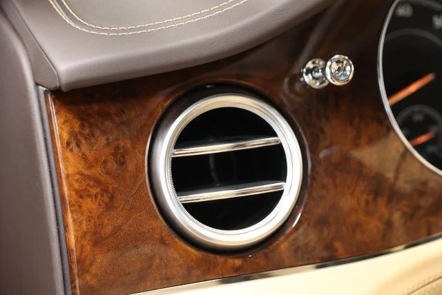 2018 Bentley Bentayga - Image 22 of 31