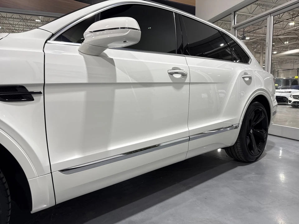 2018 Bentley Bentayga - Image 25 of 31