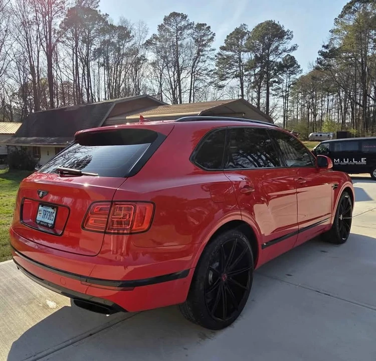 2018 Bentley Bentayga - Image 6 of 17