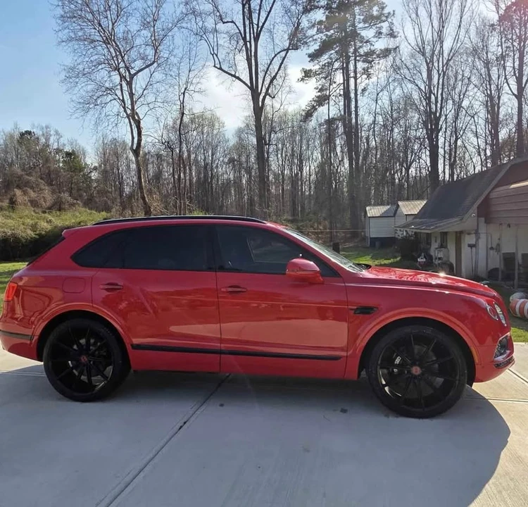 2018 Bentley Bentayga - Image 5 of 17