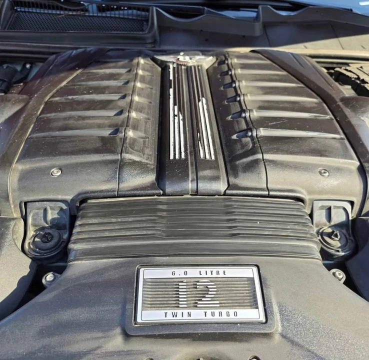 2018 Bentley Bentayga - Image 16 of 17