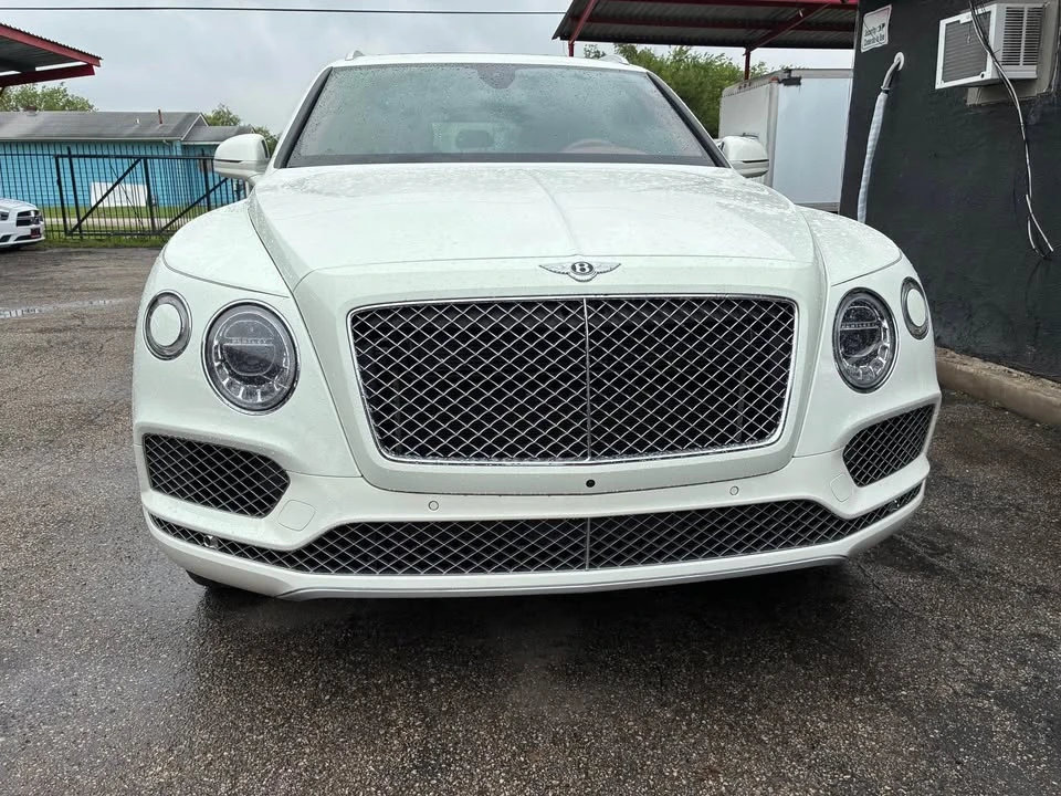 2018 Bentley Bentayga - Image 7 of 16