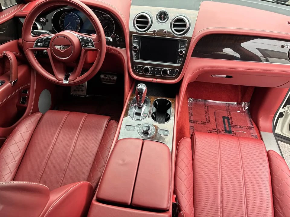 2018 Bentley Bentayga - Image 16 of 16