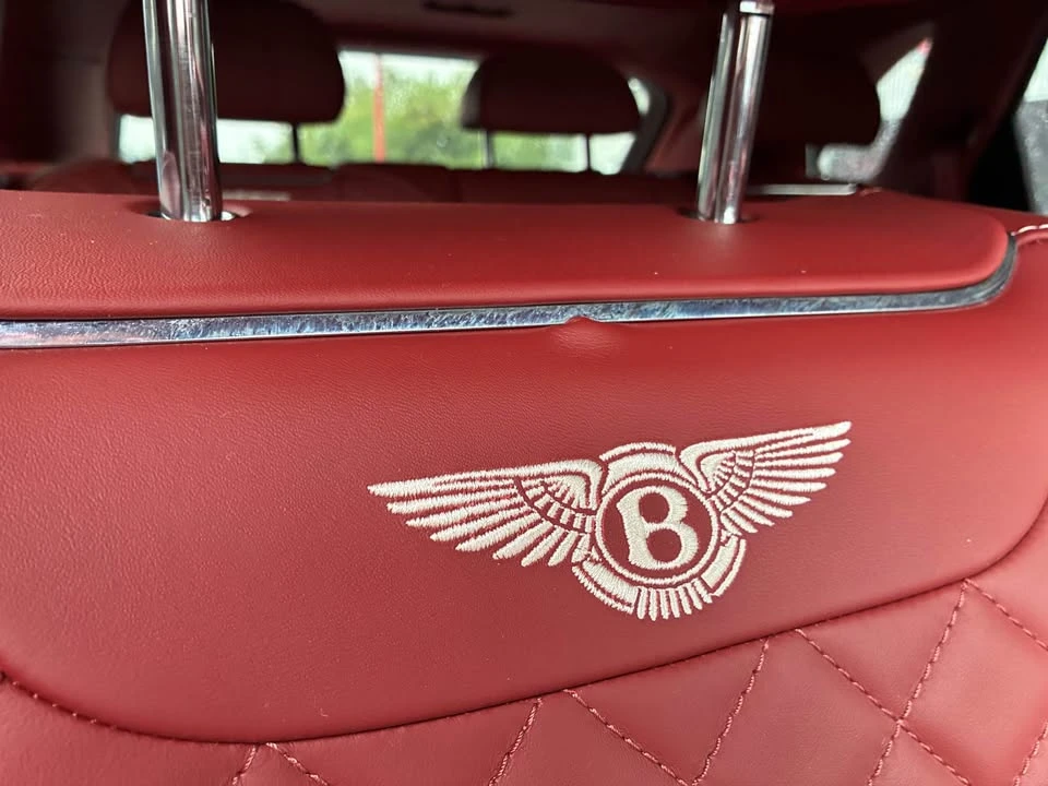 2018 Bentley Bentayga - Image 9 of 16