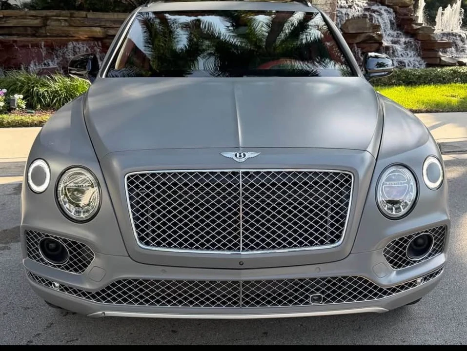 2018 Bentley Bentayga - Image 2 of 5