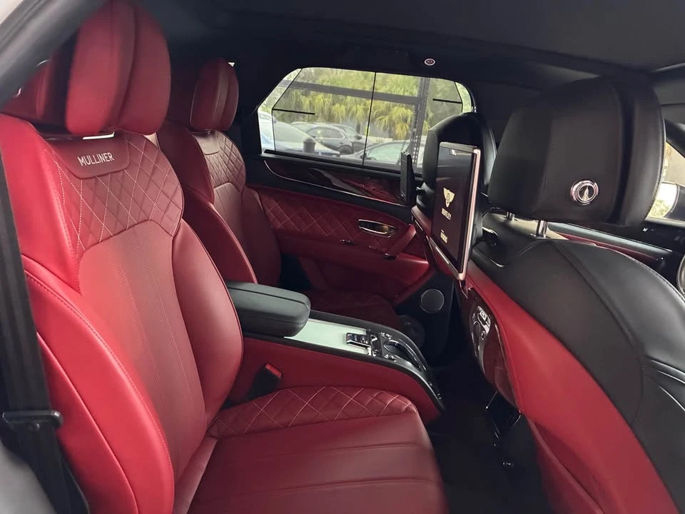 2018 Bentley Bentayga - Image 3 of 8