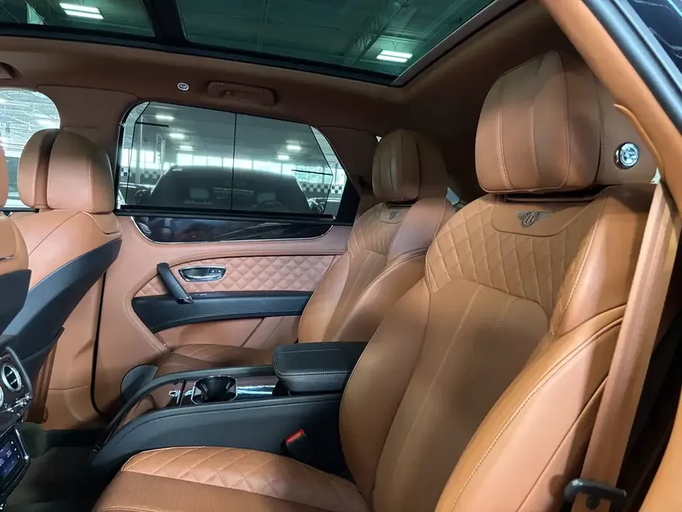 2018 Bentley Bentayga - Image 9 of 20