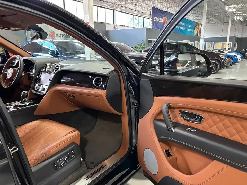 2018 Bentley Bentayga - Image 12 of 20