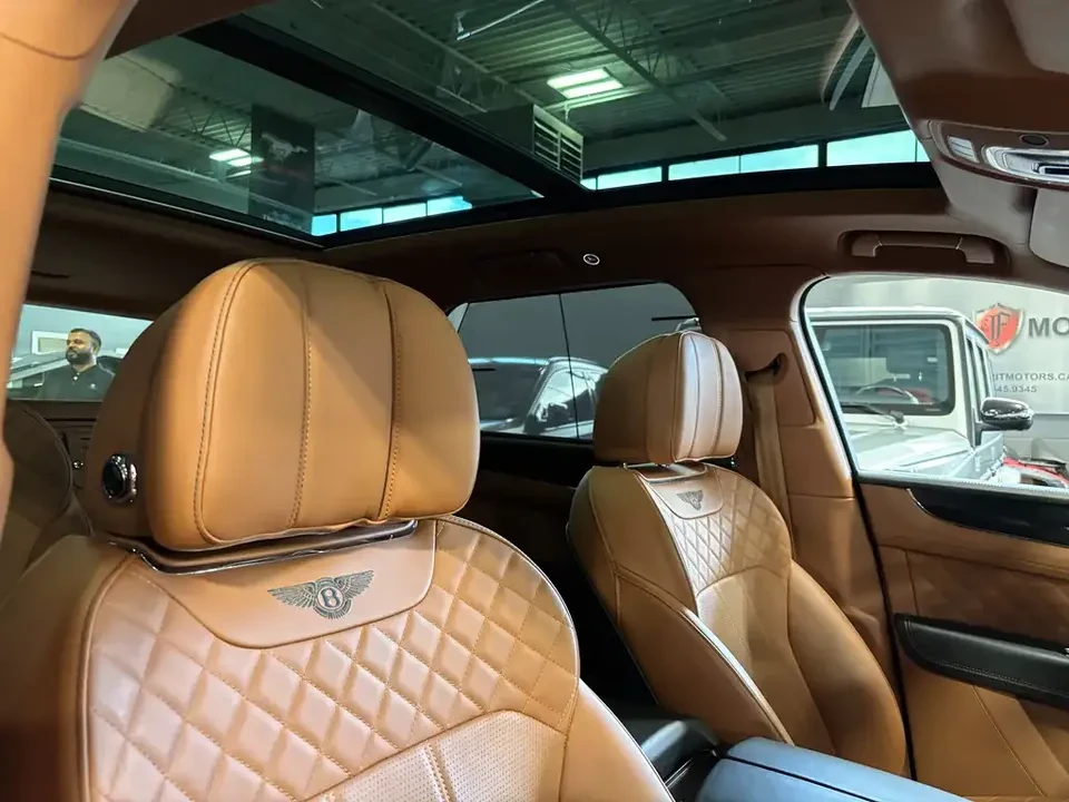 2018 Bentley Bentayga - Image 14 of 20