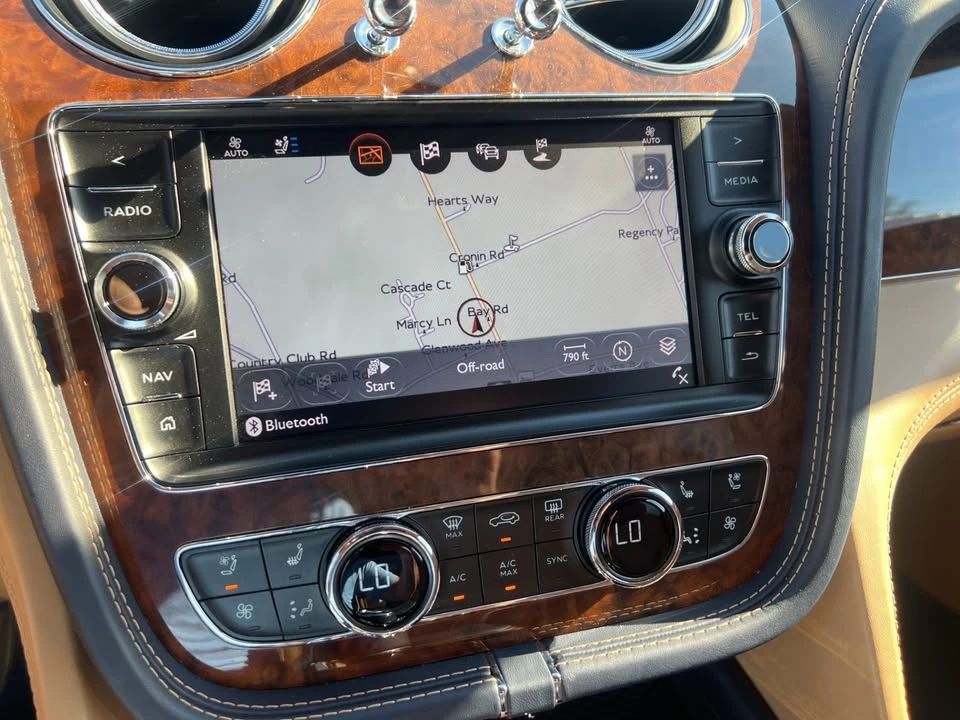 2018 Bentley Bentayga Mulliner - Image 10 of 14