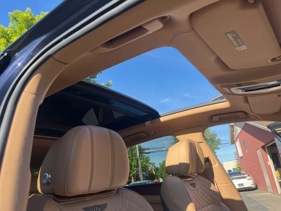 2018 Bentley Bentayga Mulliner - Image 12 of 14