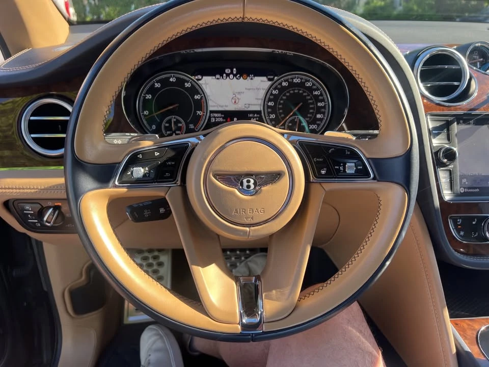 2018 Bentley Bentayga Mulliner - Image 11 of 14