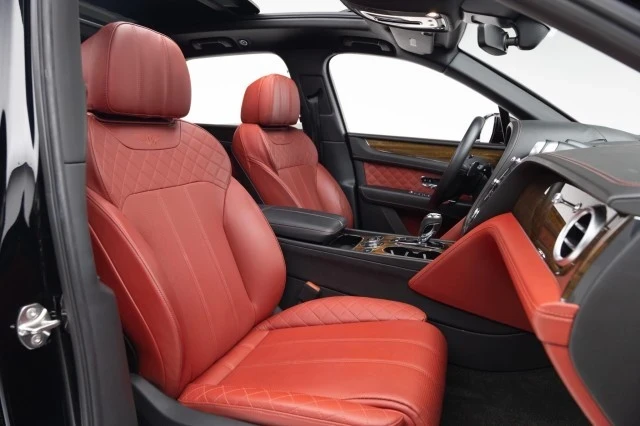 2018 Bentley Bentayga - Image 4 of 4