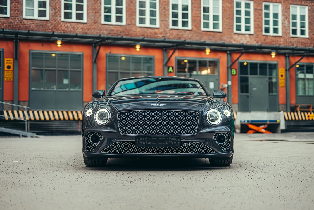 2018 Bentley Continental GT 2nd Gen - Image 2 of 31