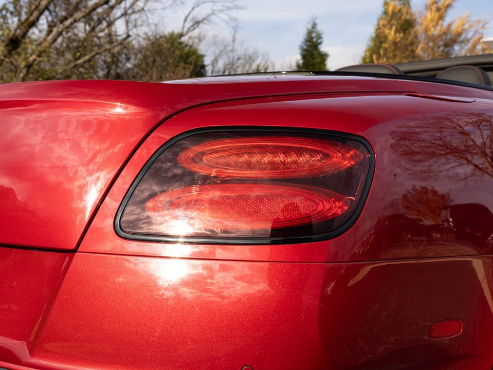 2018 Bentley Continental GTC - Image 24 of 31