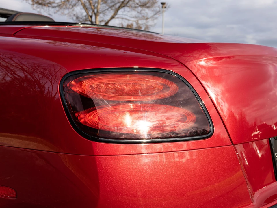 2018 Bentley Continental GTC - Image 22 of 31