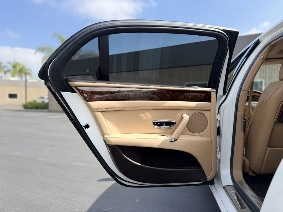 2018 Bentley Continental Flying Spur - Image 13 of 29