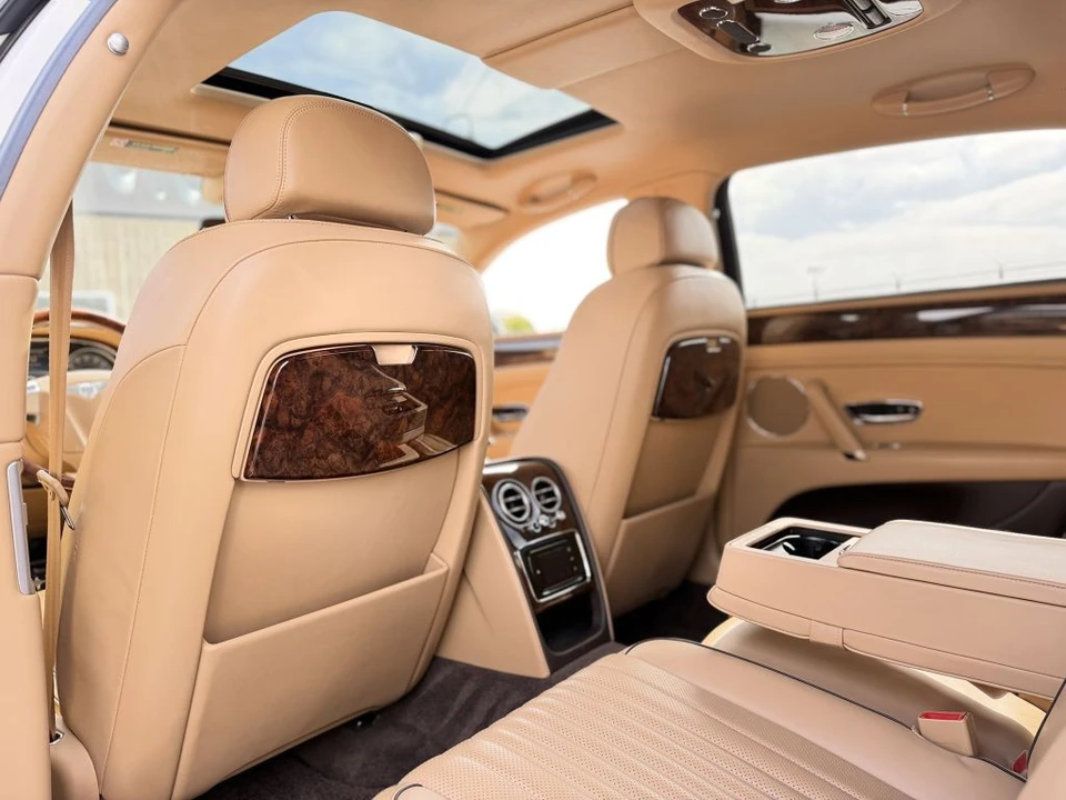 2018 Bentley Continental Flying Spur - Image 14 of 29