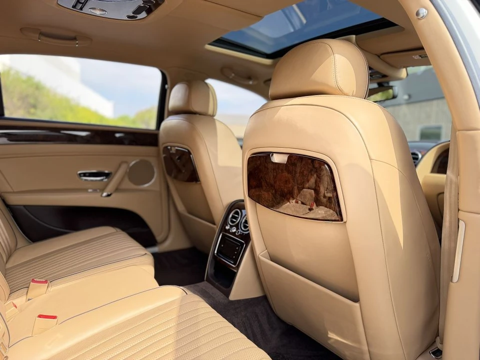 2018 Bentley Continental Flying Spur - Image 18 of 29