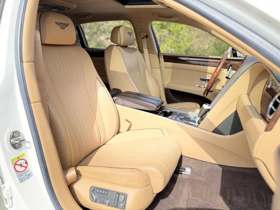 2018 Bentley Continental Flying Spur - Image 20 of 29