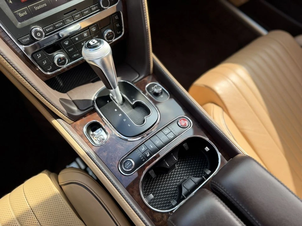 2018 Bentley Continental Flying Spur - Image 22 of 29