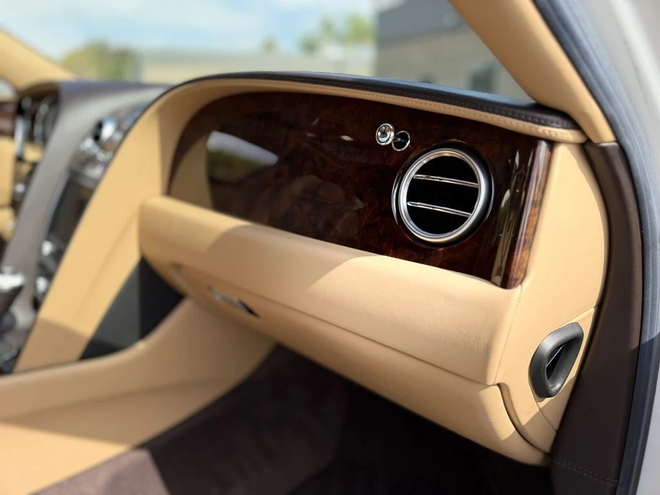 2018 Bentley Continental Flying Spur - Image 21 of 29