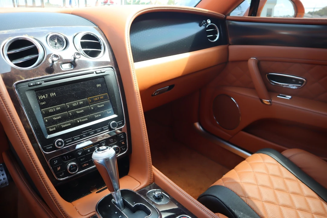 2018 Bentley Continental Flying Spur - Image 18 of 21