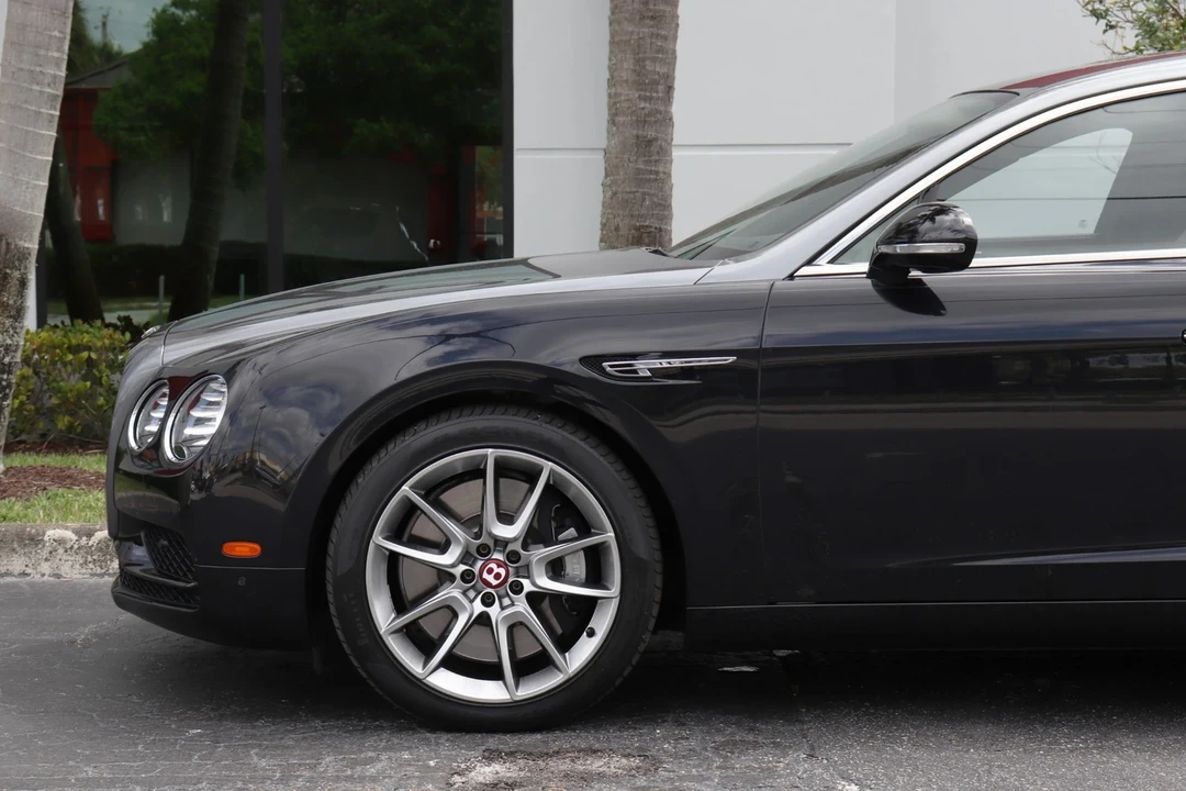 2018 Bentley Continental Flying Spur - Image 16 of 21