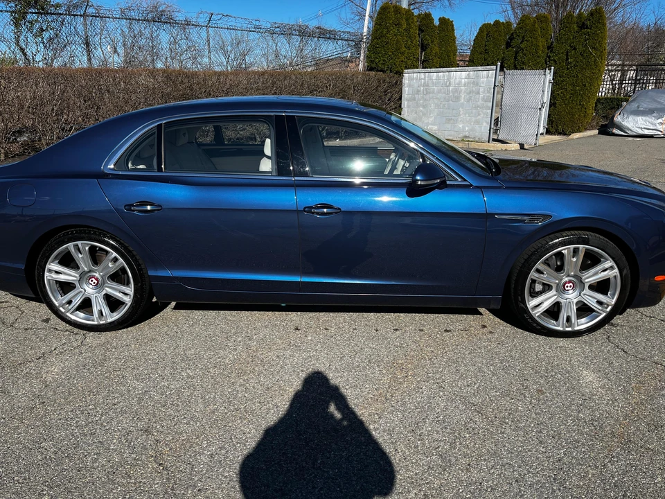 2018 Bentley Continental Flying Spur - Image 23 of 31