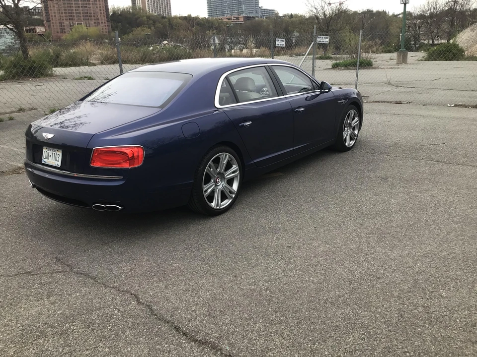 2018 Bentley Continental Flying Spur - Image 18 of 31