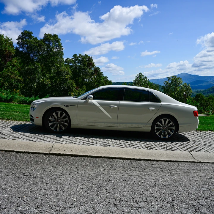 2018 Bentley Continental Flying Spur - Image 23 of 31