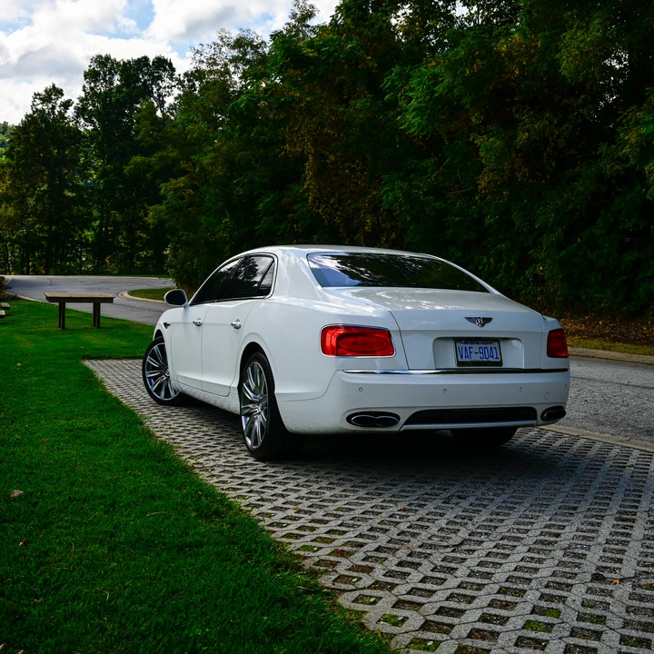 2018 Bentley Continental Flying Spur - Image 19 of 31
