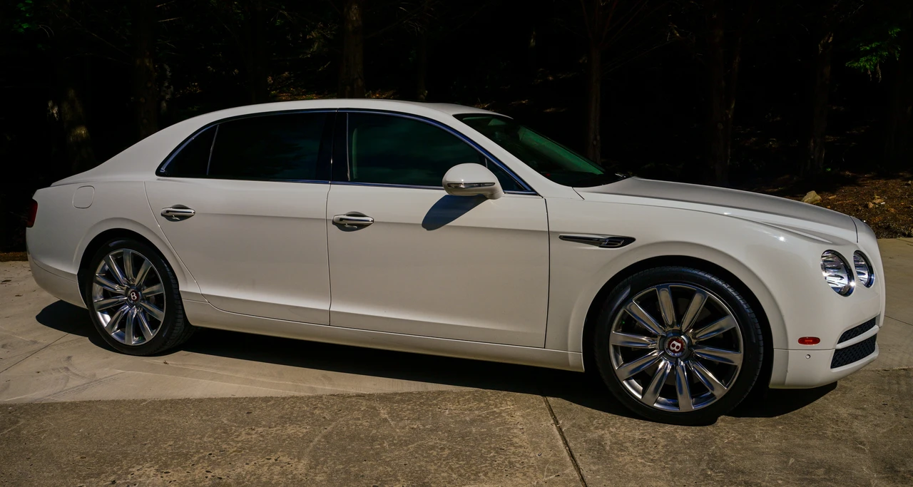2018 Bentley Continental Flying Spur - Image 31 of 31