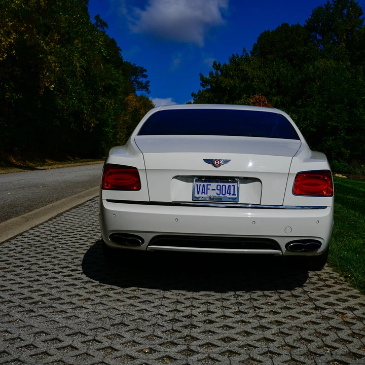 2018 Bentley Continental Flying Spur - Image 17 of 31