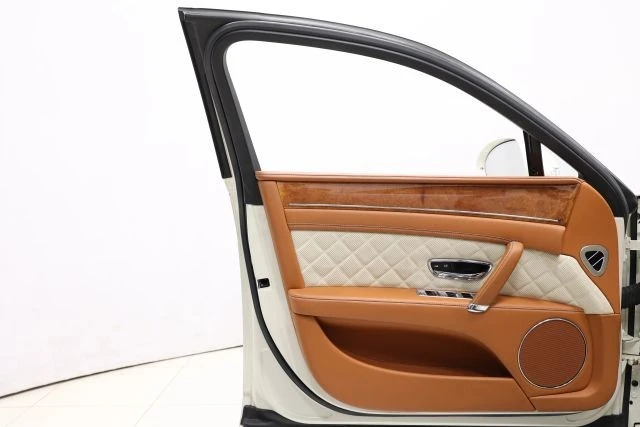2018 Bentley Continental Flying Spur - Image 10 of 31
