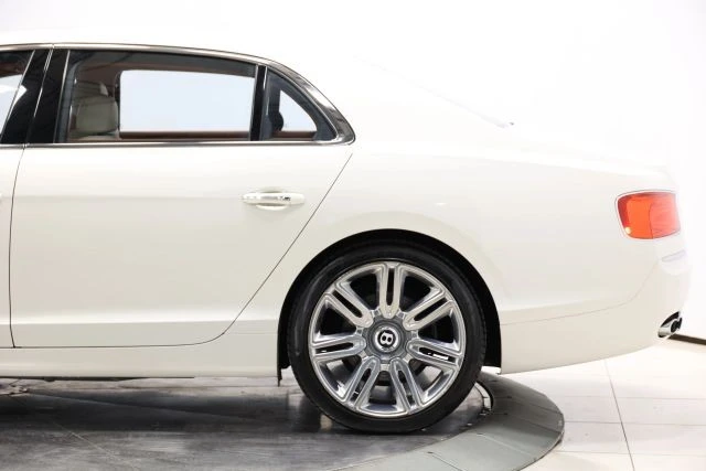 2018 Bentley Continental Flying Spur - Image 9 of 31