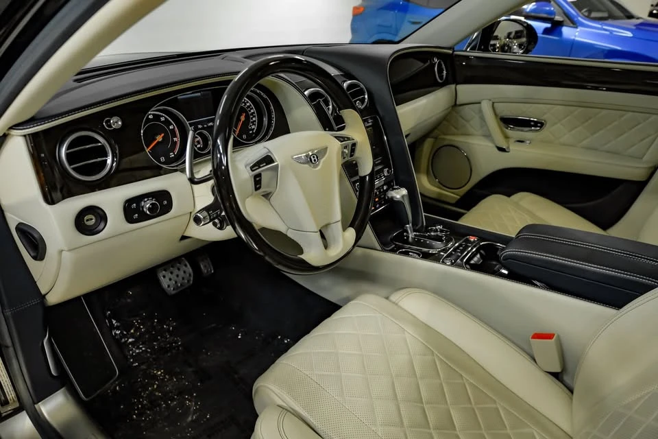 2018 Bentley Continental Flying Spur - Image 13 of 20