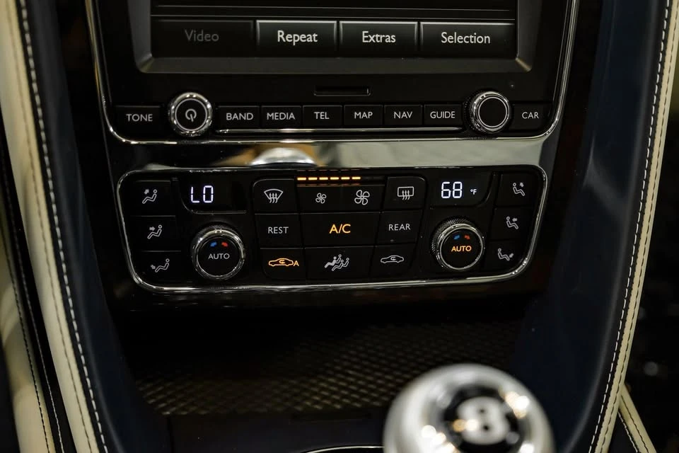 2018 Bentley Continental Flying Spur - Image 6 of 20