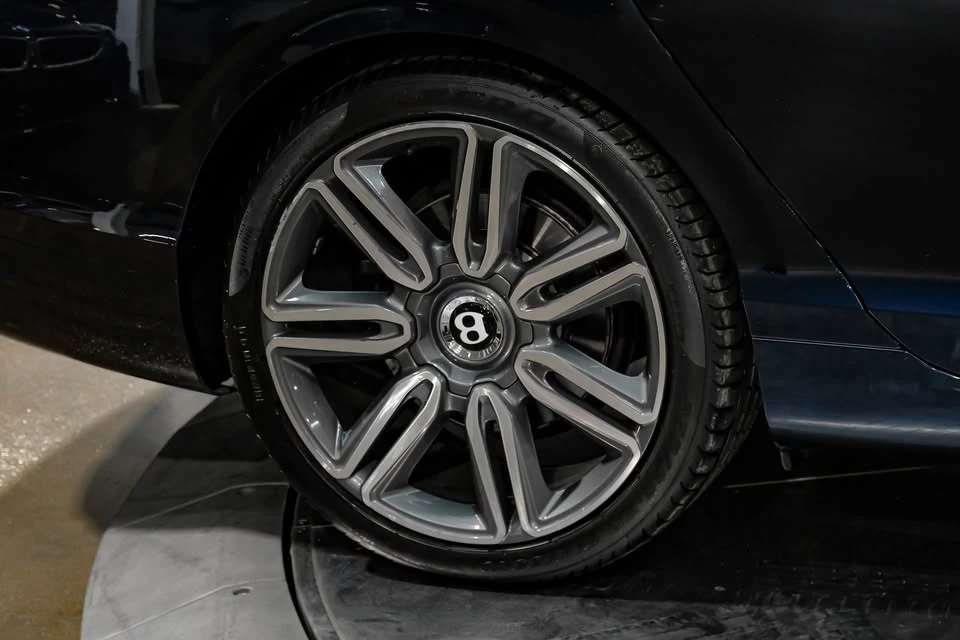 2018 Bentley Continental Flying Spur - Image 17 of 20